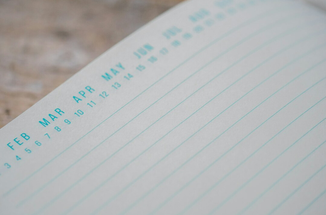 daily expense tracking notebook